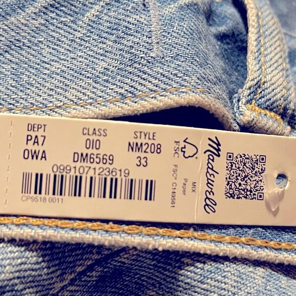 Madewell NWT Distressed Low-Slung Straight Jeans Size 33 in Olvera Wash - Picture 9 of 11